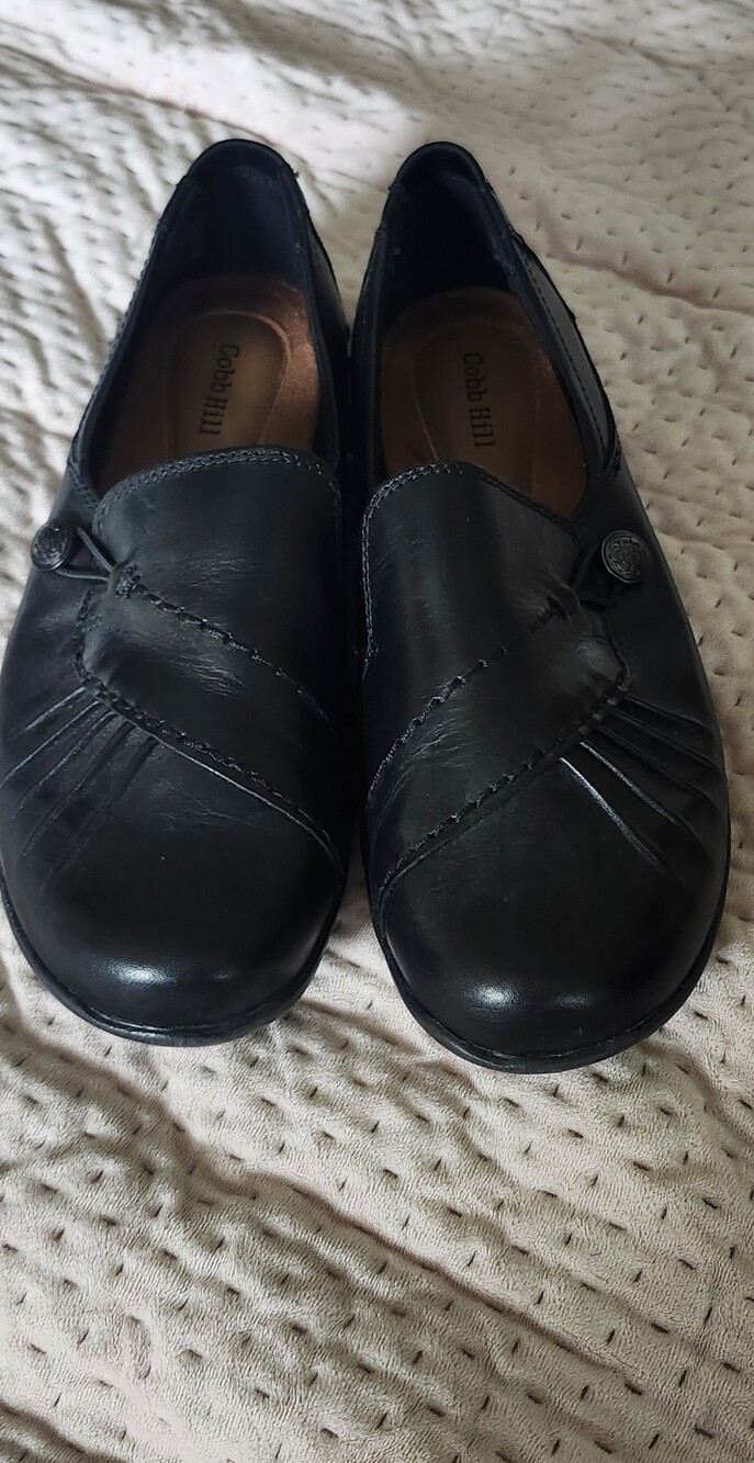 Cobb Hill black leather loafers